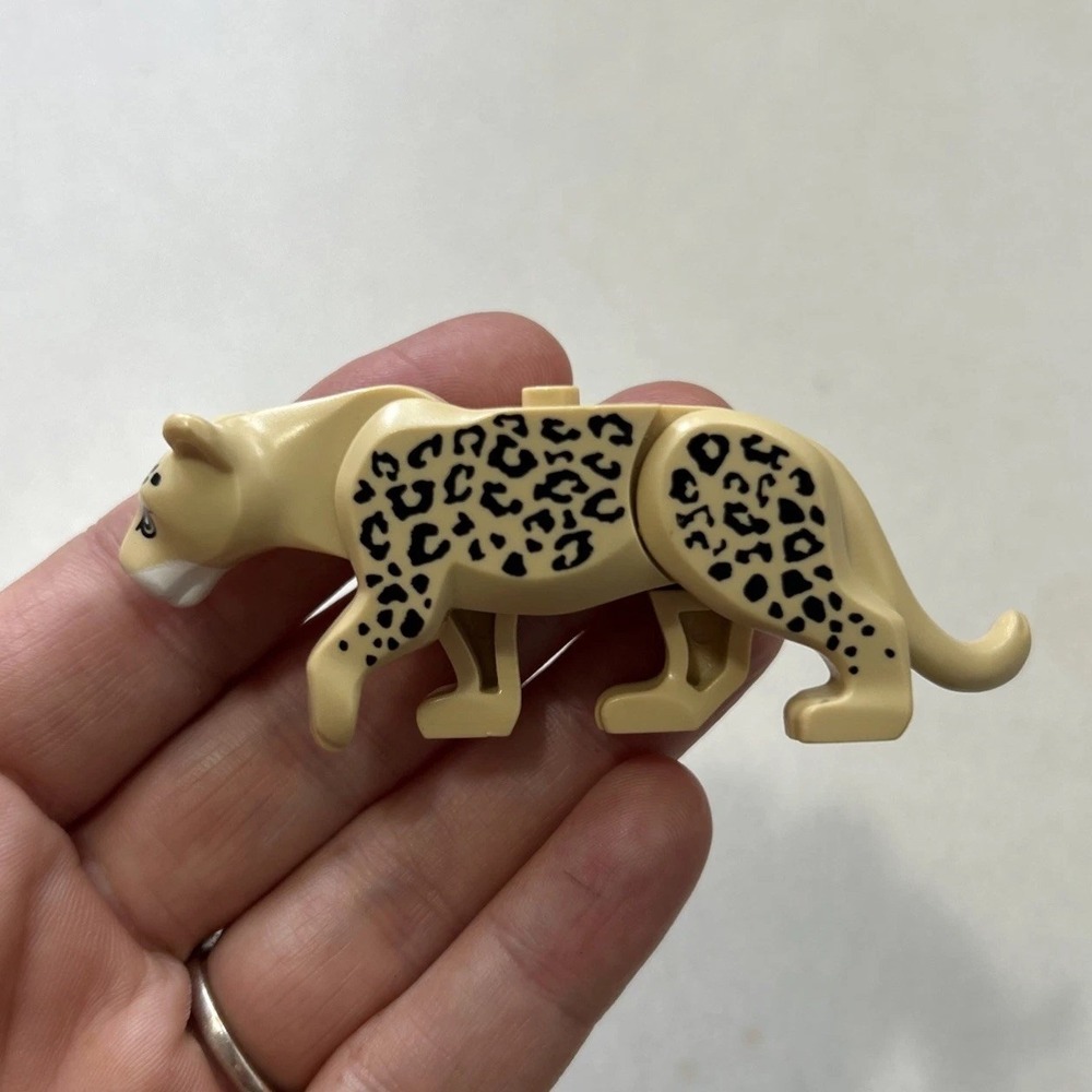 LEGO Cat Adult Leopard Animal Figure